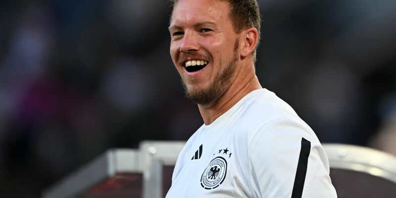 Julian Nagelsmann hat Spaß gegen Ungarn und freut sich auf die Kraftprobe mit Holland. - Foto: Fabian Strauch/dpa