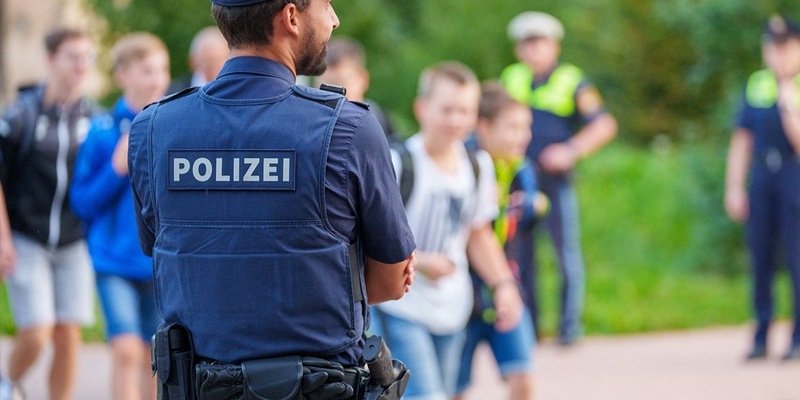 POL-MFR: (945) Schulstart in Bayern - Das Polizeipräsidium Mittelfranken erinnert an die Gefahren des Schulwegs und kündigt Kontrollaktionen an - Foto: presseportal.de