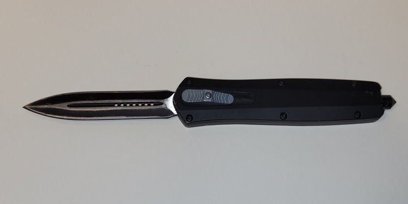 BPOL-HH: (FOTO) Bundespolizei am Hamburg Airport: verbotenes Springmesser führt zur Strafanzeige, 150 Euro Sicherheitsleistung - Foto: presseportal.de