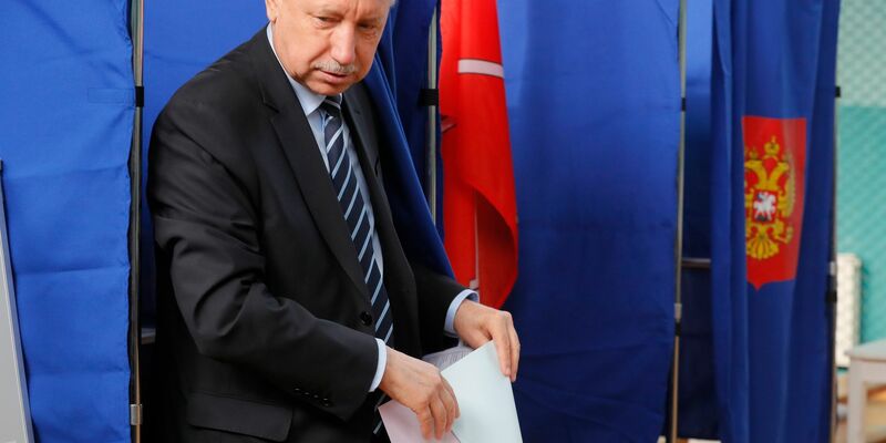 Der Gouverneur von St. Petersburg, Alexander Beglow, ist wegen Misswirtschaft in der Bevölkerung unbeliebt. (Archivbild) - Foto: Dmitri Lovetsky/AP/dpa