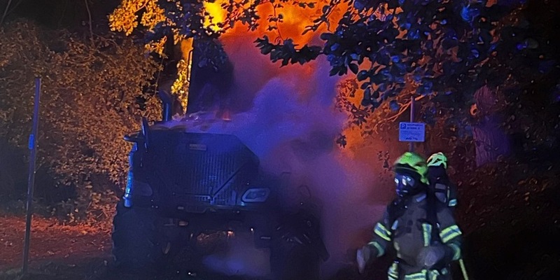 POL-WHV: Brand einer Forstmaschine in Varel - Foto: presseportal.de