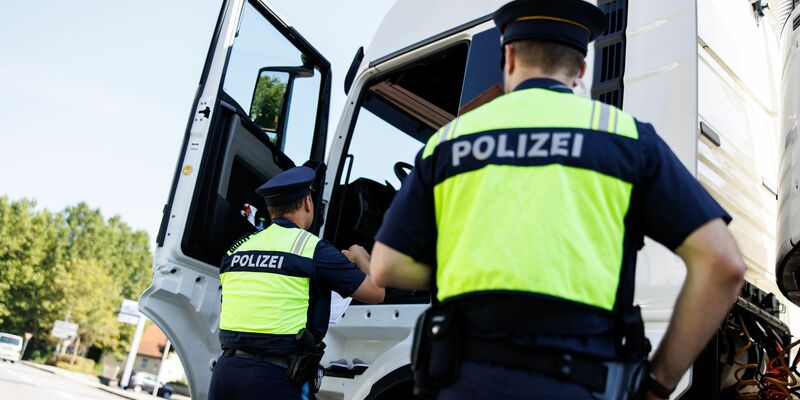 Die Bundespolizei hat im ausgelaufenen Jahr deutlich weniger unerlaubte Einreisen registriert. (Archivfoto) - Foto: Matthias Balk/dpa
