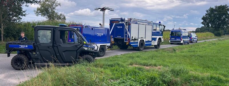 Die Ermittlungen stehen nach dem Fund zweier Leichen in Gronau noch ganz am Anfang. - Foto: Michel Fritzemeier/TV7News/dpa/dpa