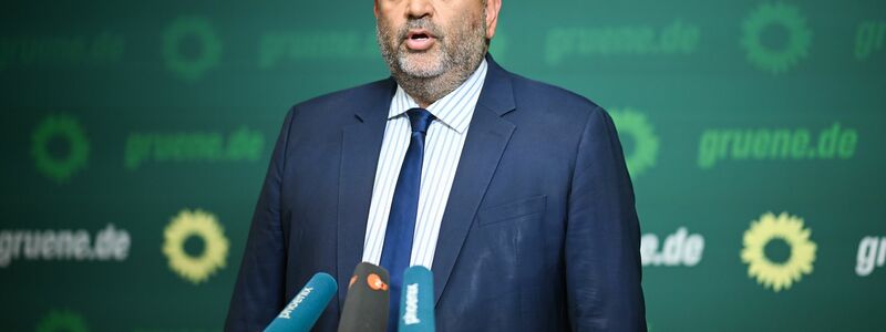 Für den Parteivorsitzenden der Grünen Omid Nouripour bleiben nach der Ankündigung der Bundesinnenministerin viele Fragen offen. (Archivbild) - Foto: Sebastian Christoph Gollnow/dpa