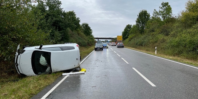 POL-PDNW: Pkw kommt ins Schleudern - zwei Personen bei Verkehrsunfall verletzt - Foto: presseportal.de