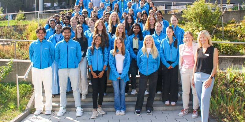 Rund 140 junge Menschen starten am RHÖN-KLINIKUM Campus Bad Neustadt in ihre berufliche Zukunft - Foto: presseportal.de