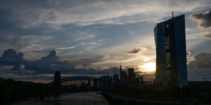 Die EZB kommt ihrem Inflationsziel näher (Archivbild) - Foto: Boris Roessler/dpa