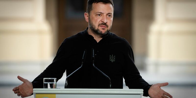 Der ukrainische Präsident Wolodymyr Selenskyj hat Gebietsabtretungen ein weiteres Mal eine Absage erteilt. - Foto: Efrem Lukatsky/AP/dpa