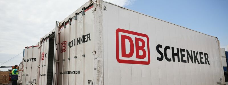 Milliardengeschäft bei der Bahn: Die Tochter Schenker wird verkauft. - Foto: Christian Charisius/dpa