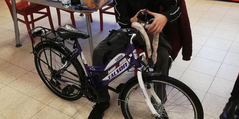 POL-STD: Unangekündigte Fahrradkontrolle an Buxtehuder Grundschule - fast 50 % der Räder mit Mängeln - Foto: presseportal.de