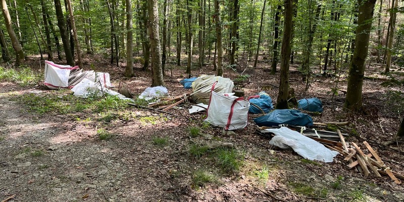 POL-LB: Marbach am Neckar / Aspach: Illegale Müllentsorgung - Polizei sucht Zeugen - Foto: presseportal.de