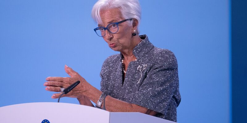 EZB-Präsidentin Lagarde warnt vor den Folgen eines globalen Handelskriegs (Archivbild) - Foto: Boris Roessler/dpa