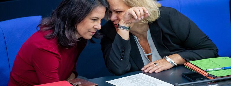 Mitte Oktober 2023 hatte Bundesinnenministerin Nancy Faeser (SPD) feste Kontrollen an den Grenzen zu Polen, Tschechien und der Schweiz angeordnet.  - Foto: Michael Kappeler/dpa