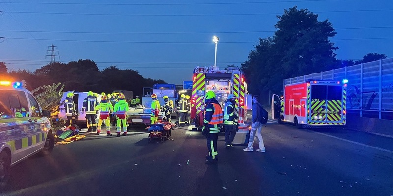 FW-OB: Mehrere Verkehrsunfälle - Foto: presseportal.de