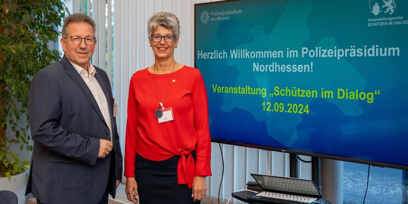 POL-KS: Veranstaltung Schützen im Dialog im Polizeipräsidium Nordhessen: Schulungskonzept fand großen Zuspruch - Foto: presseportal.de