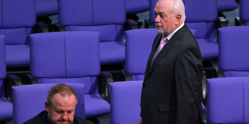Wolfgang Kubicki läuft am AfD-Abgeordneten Kay-Uwe Ziegler vorbei - Foto: über dts Nachrichtenagentur