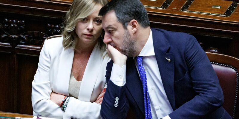 Als Verkehrsminister ist Matteo Salvini einer der zentralen Figuren im Kabinett von Ministerpräsidentin Giorgia Meloni. (Archivbild) - Foto: Roberto Monaldo/LaPresse via ZUMA Press/dpa