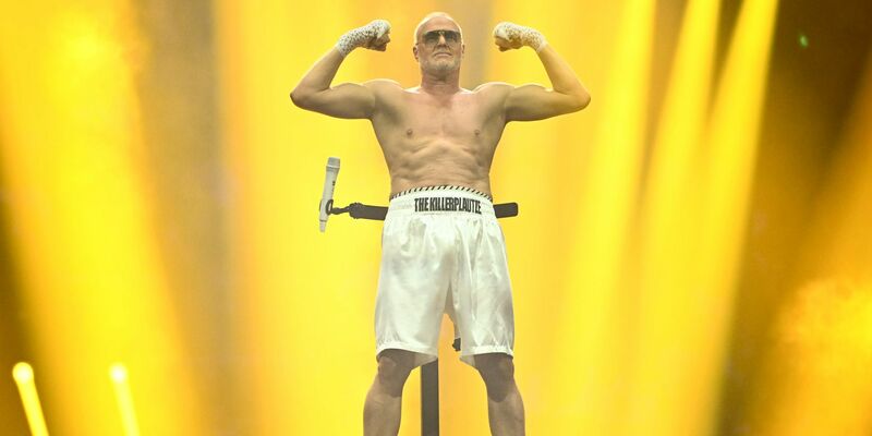 Regina Halmich schenkte Raab nichts. - Foto: Willi Weber/RTL/dpa