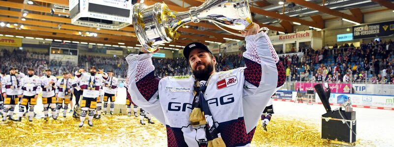 Die Eisbären Berlin gehen als Titelverteidiger in die neue Saison - Foto: Carmen Jaspersen/dpa