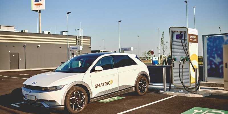 Enabler für E-Mobilität: SMATRICS sieht Potenzial für Tankstellen - Foto: presseportal.de