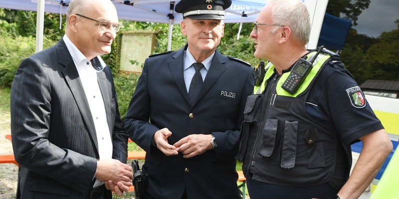 POL-ST: Lienen, Bilanz: Motorradkontrollen an der Holperdorper Straße - Foto: presseportal.de