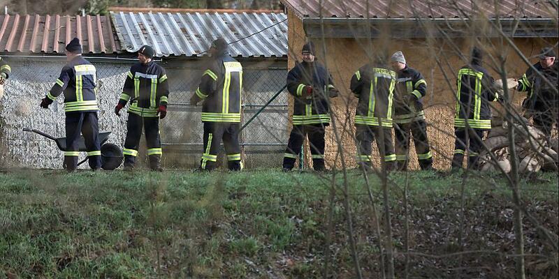 Feuerwehr bei einer Hochwasserlage (Archiv) - Foto: über dts Nachrichtenagentur