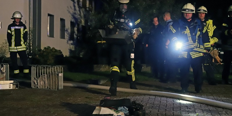 FW LK Neunkirchen: Feuerwehr hat Akku-Brand schnell unter Kontrolle - Foto: presseportal.de