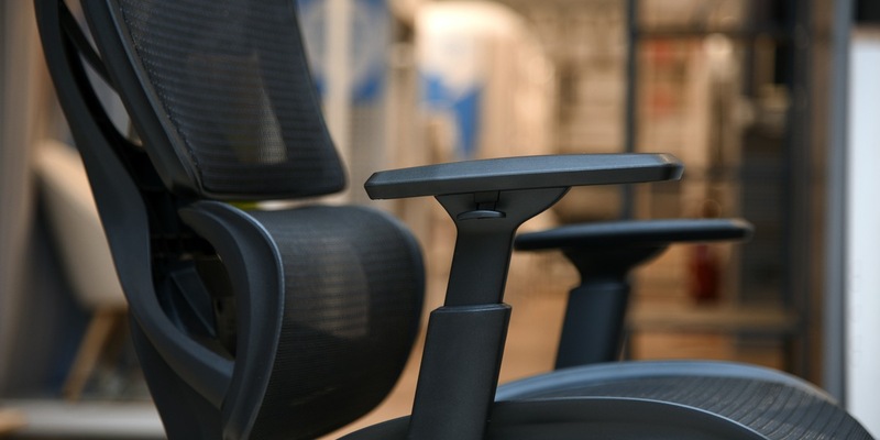 TÜV SÜD-Tipps zu ergonomischen Büromöbeln - Foto: presseportal.de