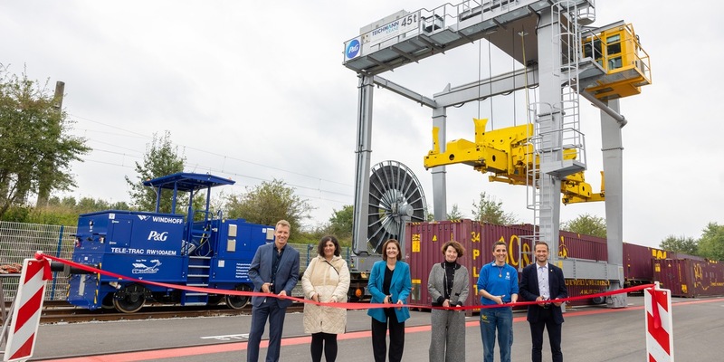 Eröffnung des Kombiverkehrsterminals bei P&G in Crailsheim - Foto: presseportal.de