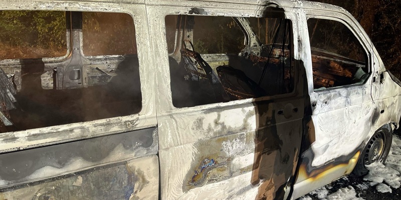 POL-DU: Rumeln-Kaldenhausen: Transporter in Brand gesetzt - Zeugen gesucht - Foto: presseportal.de