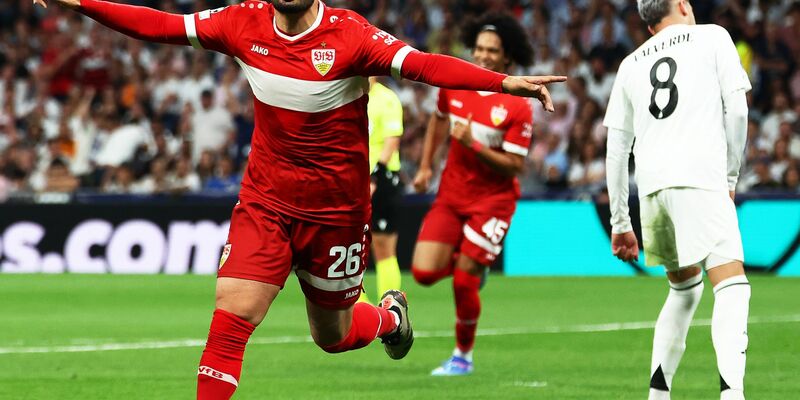 Ermedin Demirovic ist nach dem Abpfiff enttäuscht. - Foto: Jan Woitas/dpa