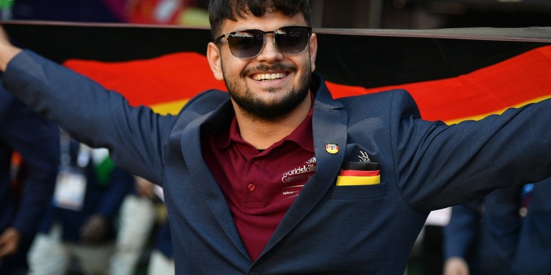 WorldSkills 2024: Deutschland holt die Silbermedaille / Jason Scherer ist Vize-Weltmeister der Fahrzeuglackierer - Foto: presseportal.de