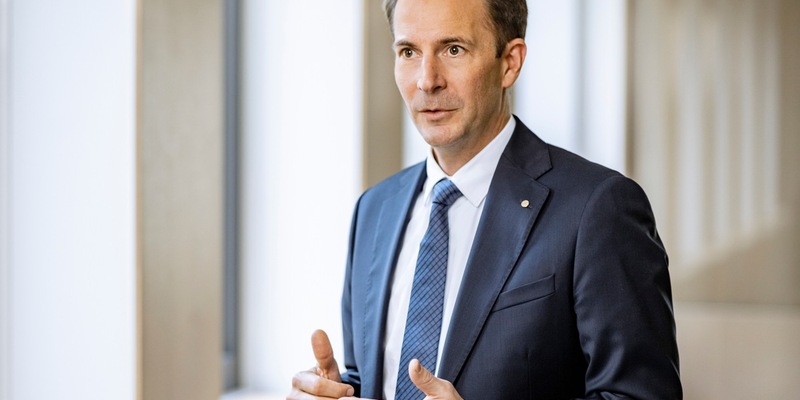 Marcus Aßmuth zum anhaltenden Boom dualer Studiengänge / Wie Unternehmen bei Nachwuchskräften punkten können - Foto: presseportal.de