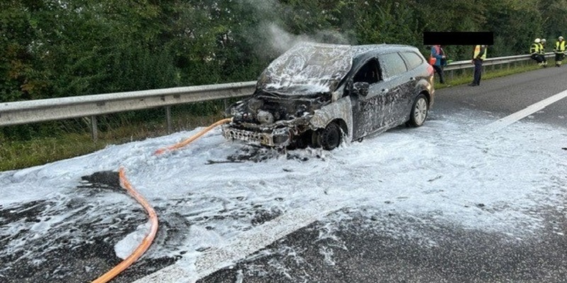 POL-VDKO: Abschlussmeldung zu PKW Brand auf der A48 - Foto: presseportal.de