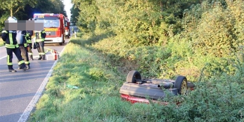 POL-VIE: Schwalmtal-Waldniel: Straßensperrung nach Alleinunfall - Autofahrerin schwer verletzt. - Foto: presseportal.de