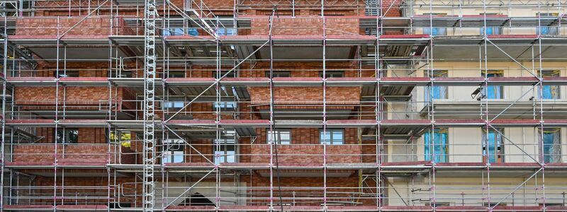 Das Gewos-Institut erwartet eine Erholung am Immobilienmarkt - denn Wohnraum ist etwas erschwinglicher geworden (Archivfoto). - Foto: Patrick Pleul/dpa