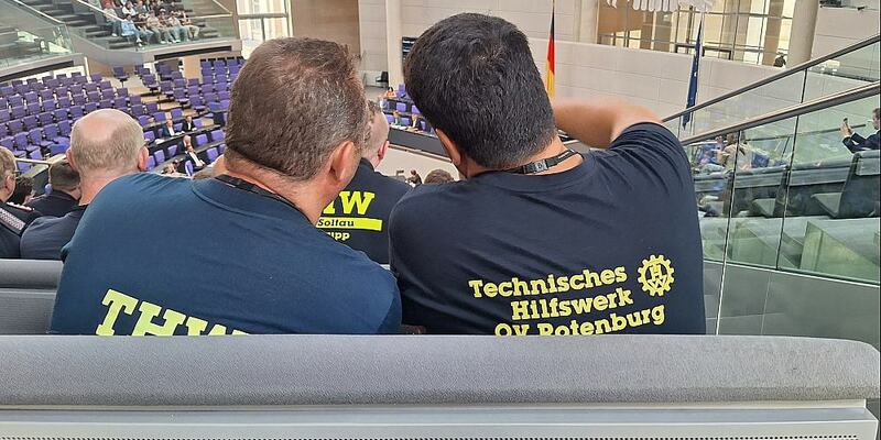 THW-Mitglieder im Bundestag (Archiv) - Foto: über dts Nachrichtenagentur