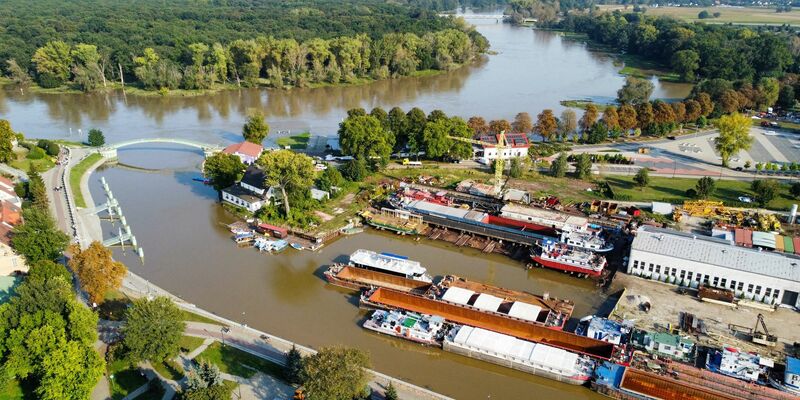 Hochwasserschutz in Nowa Sol in der Woiwodschaft Lebus. - Foto: Lech Muszynski/PAP/dpa