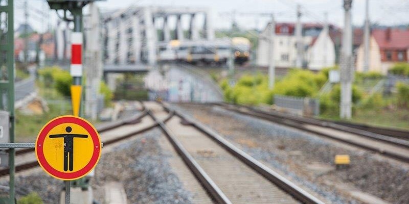 BPOLI-SB: Unbefugte Gleisüberschreitungen nehmen zu - Foto: presseportal.de