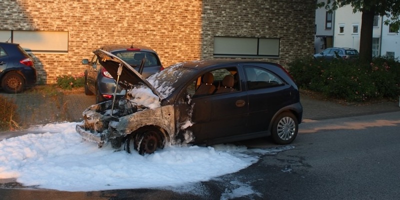 POL-DN: Fahrzeugbrand in Niederzier - Foto: presseportal.de