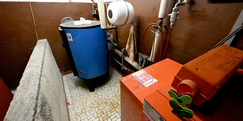 Bei Ölheizungen und andere Anlagen zum Umgang mit wassergefährdenden Stoffen sind vergangenes Jahr häufig Mängel festgestellt worden (Archivbild). - Foto: Felix Hörhager/dpa