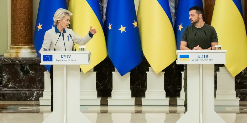 EU-Kommissionspräsidentin von der Leyen reiste zum achten Mal seit Kriegsbeginn in die Ukraine. - Foto: Christoph Soeder/dpadpa-ENR-Pool/dpa