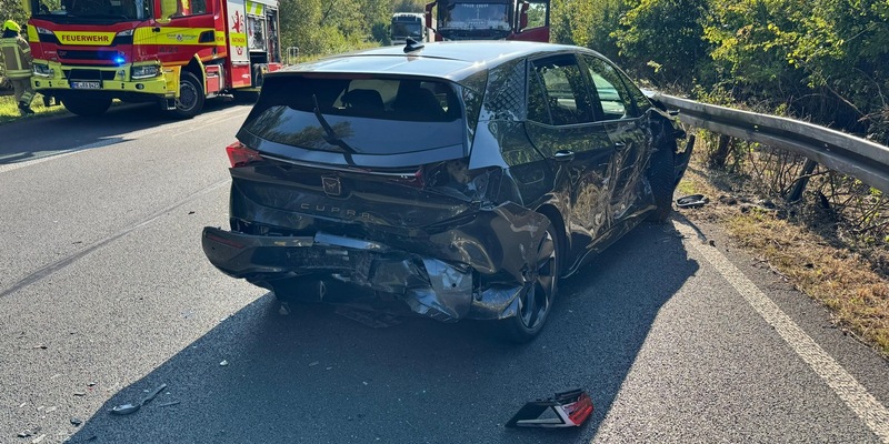 FW Ratingen: Verkehrsunfall BAB 44 mit drei beteiligten PKW - Foto: presseportal.de