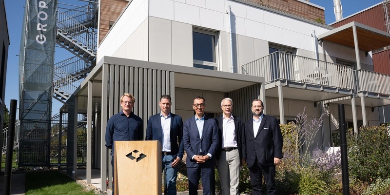 Landwirtschaftsminister Özdemir besucht GROPYUS‘ Smart Factory in Richen in Baden-Württemberg - Foto: presseportal.de