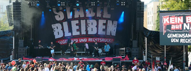 Unter dem Motto «Stabil bleiben - gegen AfD und Rechtsruck» findet am Tag vor der Wahl in Potsdam eine Kundgebung mit Konzerten statt. - Foto: Annette Riedl/dpa