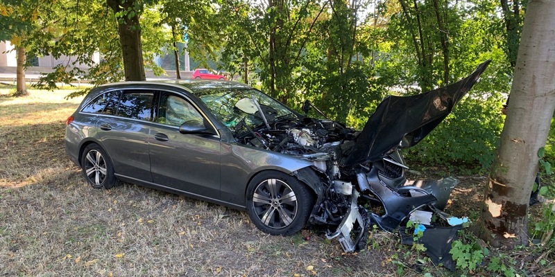 FW-GLA: Verkehrsunfall auf der BAB 2 - eine schwer verletzte Person - Foto: presseportal.de
