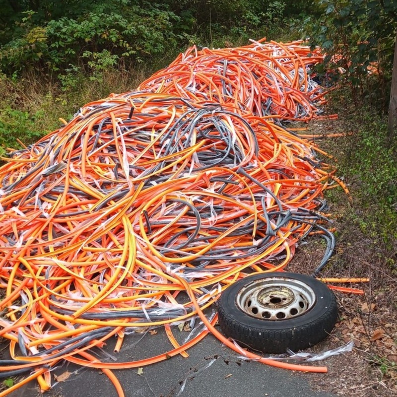 POL-KB: Vöhl - Kabelummantelungen in großer Menge entsorgt, Polizei ermittelt wegen Umweltstraftat und sucht Zeugen - Foto: presseportal.de