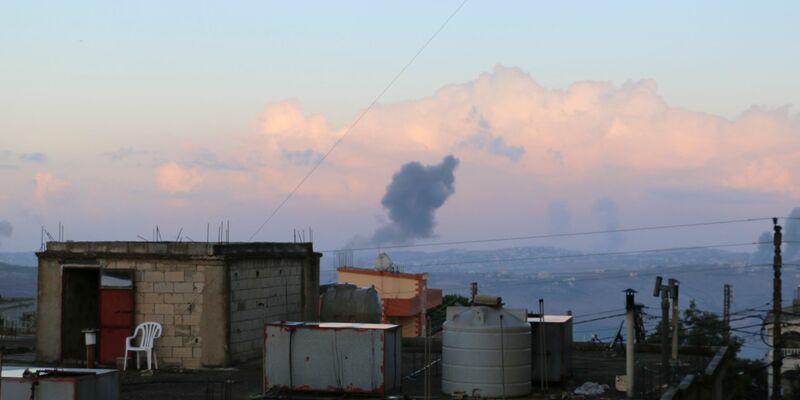 Israel greift massiv im Süd- und Ostlibanon an - Foto: Taher Abu Hamdan/XinHua/dpa