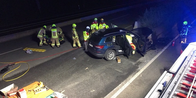 FW-BOT: Verkehrsunfall auf der A2 - eine Person im Fahrzeug eingeklemmt - Foto: presseportal.de