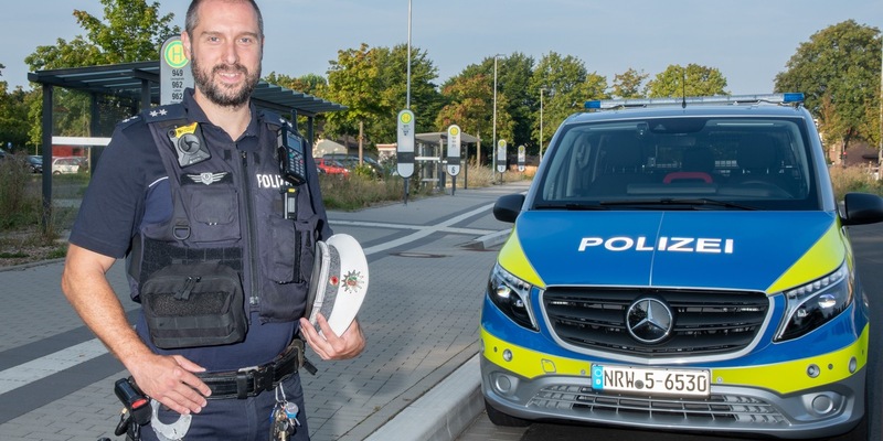 POL-LIP: Bad Salzuflen. Frische Verstärkung: Tom Klitzing ist neu im Salzufler Bezirksdienst. - Foto: presseportal.de
